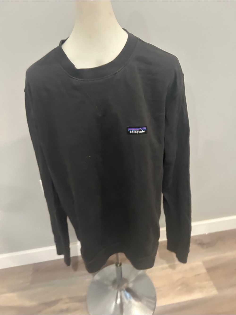 Patagonia Black Crewneck Sweatshirt with Chest Logo